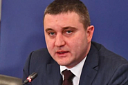 НАП проверява Владислав Горанов откъде са парите за скъпите имоти и офиси