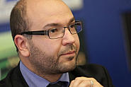 Политологът Хр. Панчугов: ДБ не поиска до последно третия мандат, беше само част от пейзажа
