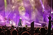 1000 чаши дъждовно уиски от Garbage за София