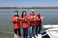 4 бели гълъба полетяха от „Лодката на Свободата“ в Лом