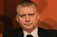 Любомир Аламанов два дни преди изборите:  Не им давайте да ни завлекат в миналото. Отново.