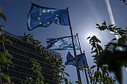 ЕС замрази средства, предназначени за Сърбия, заради спорни съдебни реформи