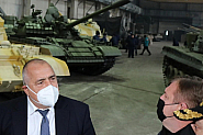 Борисов и пунта мара на тема танкове. Нагло!