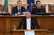 Христо Петров-Ицо Хазарта: Политиците приемат властта като ”игра на Господ”