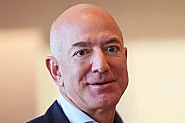 Американски милиардери и основателят на Amazon Джеф Безос купуват 30% от „Ливърпул“