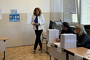 Вицепрезидентът Йотова: Гласувах за държавници, които знаят и могат