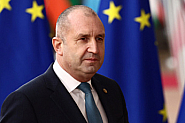 Радев ”финтира” въпрос дали България ще арестува Путин, ако влезе у нас