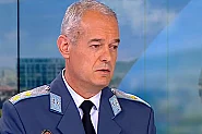 Нужна ни е още една ескадрила изтребители, заснехме клип като "Топ Гън", разкри ген. Русев