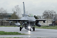 F-16 е технически изправен, продължава техническото приемане