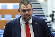 Пеевски: Парламентът да гласува закриването на КПК