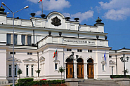 Работа на пълна пара преди депутатската ваканция