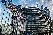 Европарламентът одобри заем от 90 млрд. евро за Украйна
