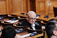 Радулов за ”купуването на депутати с биткойни”: Положително е, че в главата на Борисов се случва дигитализация