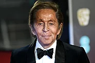 Модният дизайнер Валентино почина на 93 години