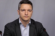 Вигенин към Слави Трифонов: Ако искаш да управляваш, не можеш вечно да заобикаляш трудните теми