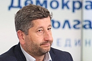 Христо Иванов подаде оставка: Колегите подкрепиха това решение