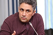 Асен Генов пред ФрогНюз: Радев никога не е спирал да дава знаци към Кремъл
