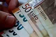Българите в чужбина вече изпращат по-малко пари у нас –  спад от 12 млн. евро