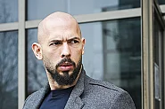 Жертвите на Андрю Тейт: Защо обвиняемият се разхожда свободно в Москва?