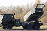 Полша планира да купи над 100 ракетни установки HIMARS