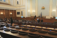 Двама от новите министри ще участват в парламентарния контрол