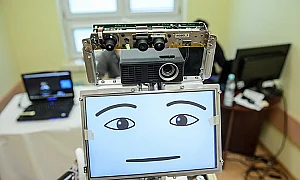 Българско дете създаде робот с изкуствен интелект от отпадъци