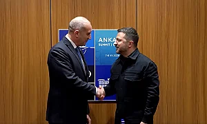 С домакинството на Ердоган: Срещата на Радев и Зеленски в нов контекст