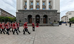 Заявки и очаквания на парламентарните групи преди днешното гласуване в пленарната зала