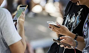 Онлайн средата – основно бойно поле за реч на омразата сред младите в България