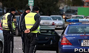 Стотици шофьори отнесоха глоби за затъмнени стъкла в София
