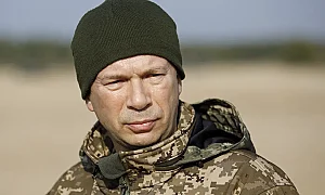 На фона на вълна от протести: Зеленски обмисля уволнението на главнокомандващия Сирски