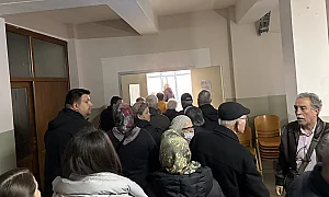 Опашки пред изборните секции в Истанбул и висока активност в Шанхай