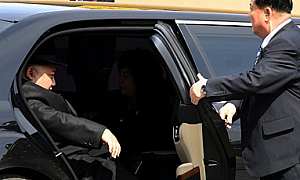 По царски: Путин и Ким Чен Ун ненавиждат Запада, но вижте в какви коли се глезят