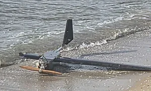 Дрон изплува на южния плаж в Несебър