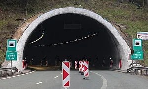 Задържаха шофьора, блокирал „Витиня“ и предизвикал километрична тапа