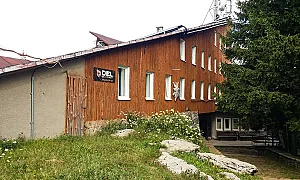 Свлачище от дъждовете прекъсна пътя към хижа „Плевен“