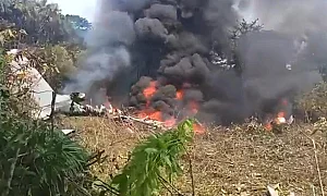Военен самолет се разби в Колумбия, десетки жертви и ранени