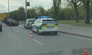Две катастрофи в София: Загинал шофьор и обърнат автомобил