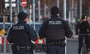 Загинал и тежко ранени при взрив в пешеходен мост в Германия