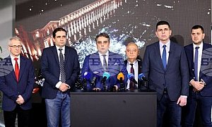 Ода за политическата глупост: От разделението прави силата до лошото жълто-синьо