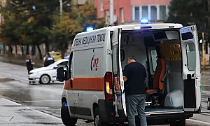 Шофьорите на линейки в Бургас на протест: Глобяват ги, плащат сами, искат мерки