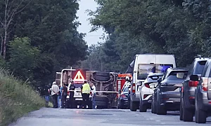 Над 25 ранени, има и жертва: Тежка катстрофа затвори столичното „Челопешко шосе“