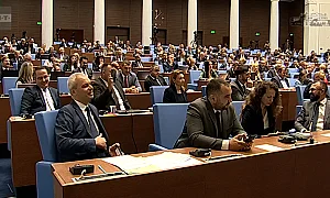 „Безмер“ разпали парламента: Искат премиера Радев в НС за обяснения