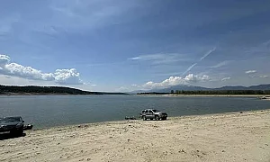 Изследват язовир „Копринка“ заради изхвърлена мъртва риба