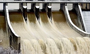 Три язовира преливат, още 13 са 100% пълни