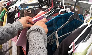 Търсенето на дрехи втора употреба нараства в САЩ: Защо се случва това?
