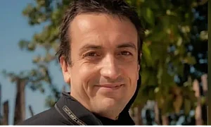 Ngakpa Dorje: Как „златният ученик“ на Далай Лама стана Лама Иво