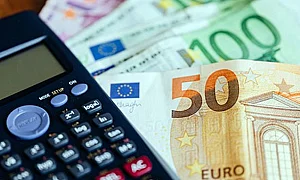61 хиляди държавни служители и 70 хиляди полицаи ще плащат лични осигуровки