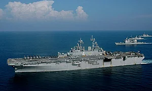 САЩ струпват кораби с хиляди морски пехотинци за десант в Иран