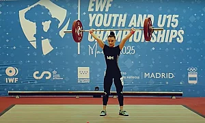 Бояна Костадинова с два медала от Европейското по вдигане на тежести